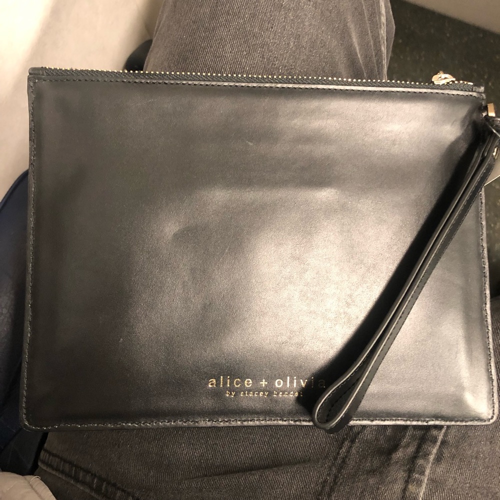 🆕 Alice + Olivia Lol Graphic Wristlet NEVER USED - Picture 3 of 5
